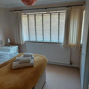 Spacious 3 Bdr House With Parking-Families-Corporate Groups By Orbitat Accommodations Holiday home